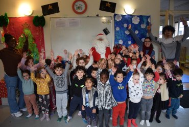 PÈRE NOËL DANS LES ÉCOLES ET ACCUEILS DE LOISIRS